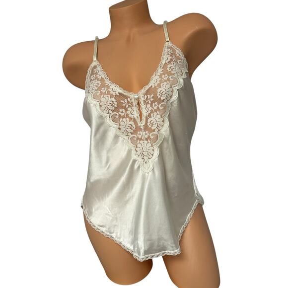 Vintage Maidenform Chantilly Ivory Nylon & Lace Camisole Slip 36 - Picture 1 of 8